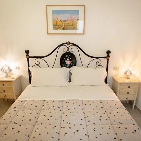 Bed & Breakfast Trulli Pietra E Sogni *