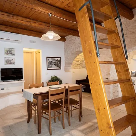 Trulli Pietra E Sogni Bed & Breakfast *