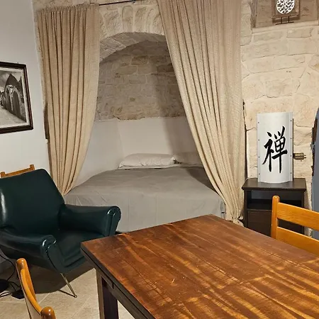 Trulli Pietra E Sogni 住宿加早餐酒店 *